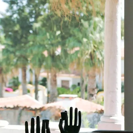 A Casa Dos Candeeiros *